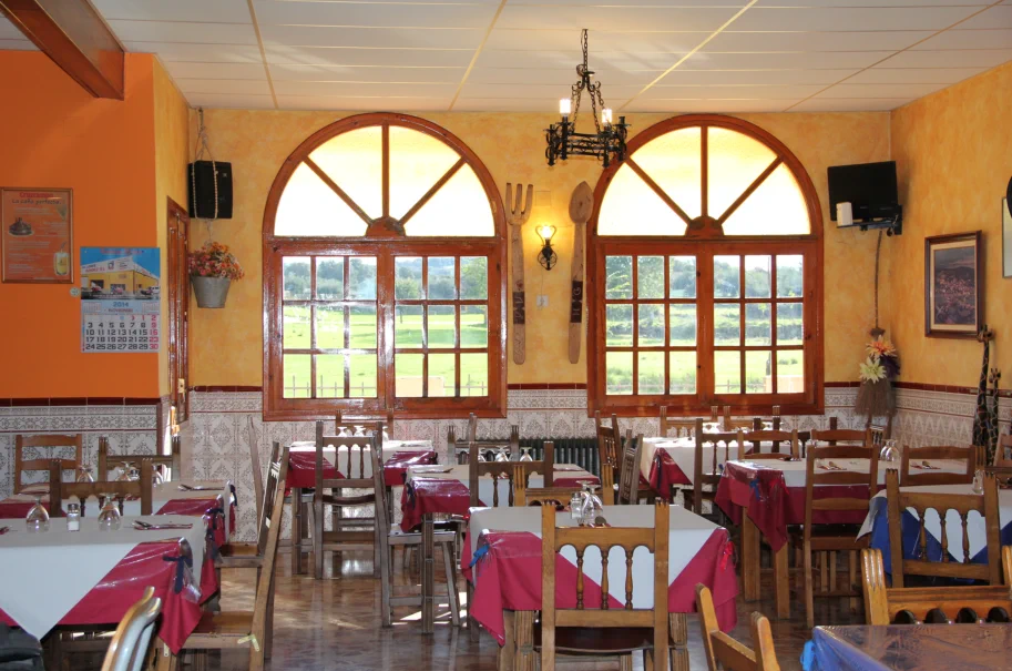 Restaurante Asador Meson Los Arcos La Iglesuela del Tiétar